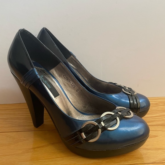 Bedenni Blue and Black Leather Heels Size 6 - Picture 2 of 7